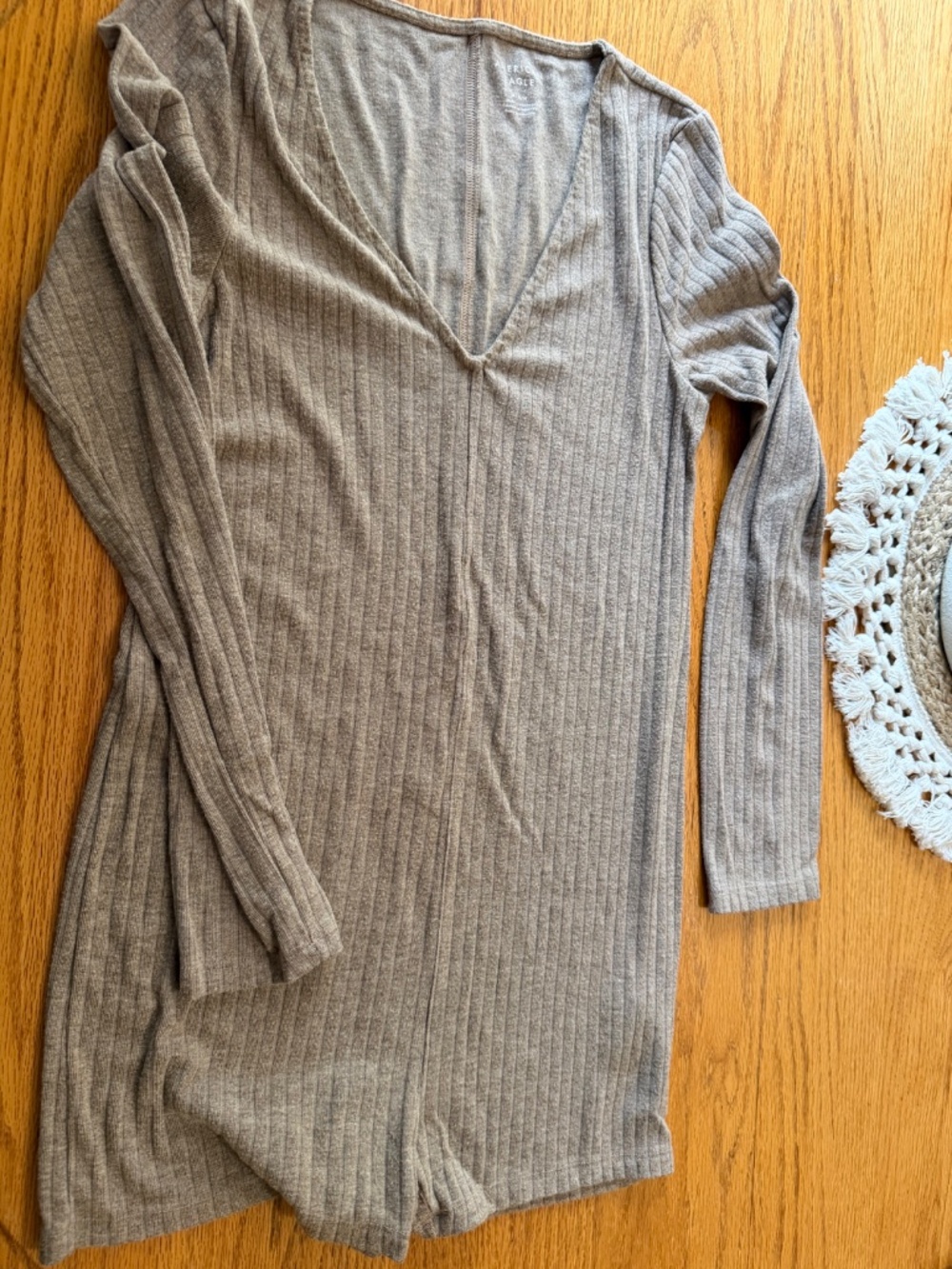 American Eagle V Neck Romper Size Medium